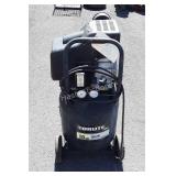 Brute 10 gallon 125 psi air compressor, does not
