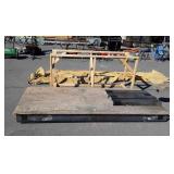 Large work shop table no bolts to legs and wooden