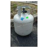 Propane grill tank, full, code 26