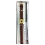Wrist watch, Oscar Dala Renta not running