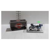 Harley Davidson 1:18 die cast metal collectible,