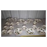 60-pcs Blue Ridge Pottery dinnerware, Ivy leaf