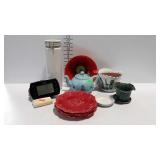 Misc - 4 Vera Bradley 8" salad plates, planters,