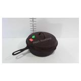 Cast iron chicken fryer with heat ring and lid -