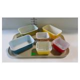 Pyrex -6 refrigerator dishes with 2 lids, small &