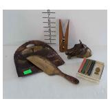 Trinkets - brass horse head stapler, letter seal