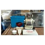 Group lot with Radio Shack Robie Sr robot, Win