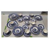 Willow Ware dish set, Svc-6 missing 1 saucer -