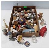 Trinkets, individual restaurant creamer,