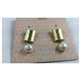 ViVI Pearl Gold Tone Earrings New with Tag $24