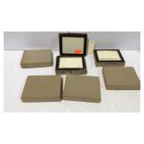 7 mini display cases