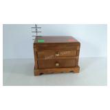 Jewelry box
