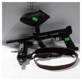 Paint gun - Tippman 98 Custom with ball hopper