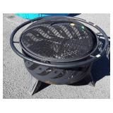 Fire pit, does have cover in bottom