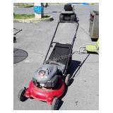 Yard machines 21 inch cut push mower with bagger,
