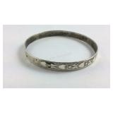 Sterling silver bangle