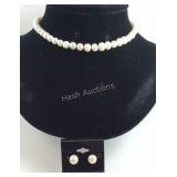 Freshwater pearl necklace 8-9mm 16" and earrings