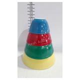 Pyrex primary nesting mixing bowls in lovely