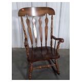Rocking Chair, armed Bedroom pine rocker in nice