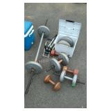 Exercise equipment with dumbbells weights varying
