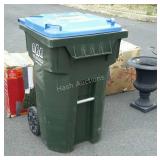 63 gal trashcan seller code VD