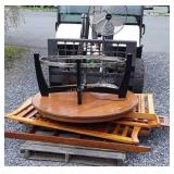 Skid lot with furniture parts, includes table