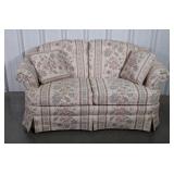 King Hickory Furniture. Clean Loveseat, 2 cushion