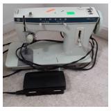 Singer Fashion Mate 257 Sewing machine