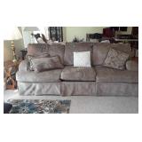 Sofa, 3 cushion seating with 4 accent pillows