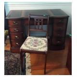 Bassett furniture Mahogany Knee Hole Desk with