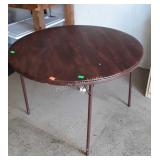 Round card table 39 inches in diameter legs do