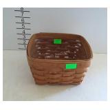Longaberger basket with plastic liner, year 1993