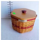 1997 Longaberger snowflake basket, with lid and