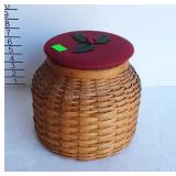 2006 Longaberger ice bucket with lid