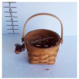 1993 Longaberger basket with handle