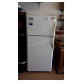 Frigidaire refrigerator with freezer, 29 inches