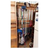 Group lot of long handled tools, includes hedge