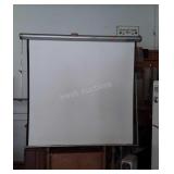 Radiant projection screen