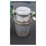 Bordens Dairy Fams Milk Can.