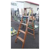Werner 5ft wooden Step Ladder seller code N3