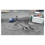 Cannondale R400 bicycle, rough finish