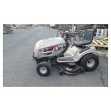 Husky yard tractor 25 HP Briggs & Stratton 46
