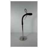 Hair styling stand, 23", expands to 34"