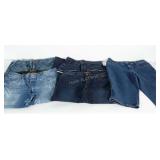 Ladies denim pants lot. Most are Capri length.