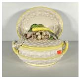Vegetable motif soup tureen and platter 14", h