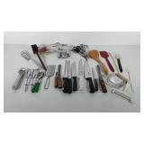 Kitchenware, includes whisk, ice cream scoop,