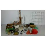 Group of miscellaneous household knick knacks