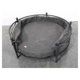 Round metalworks pet bed, with cushions, 33"