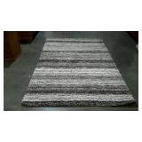 Area rug, 5
