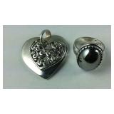 Premier design jewelry, size 8 ring silvertone